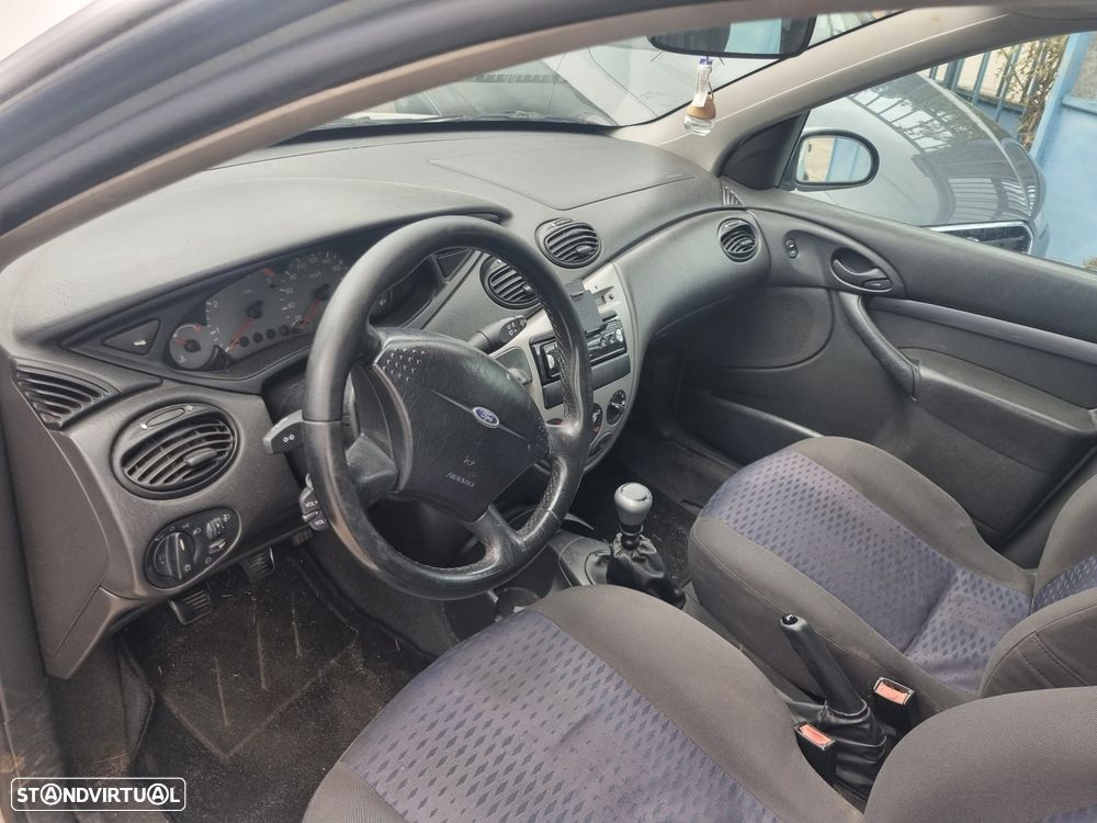 Ford Focus 1.8 TDdi Ghia - 2
