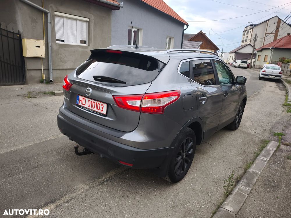 Nissan Qashqai 1.6 DCI TEKNA+ - 4