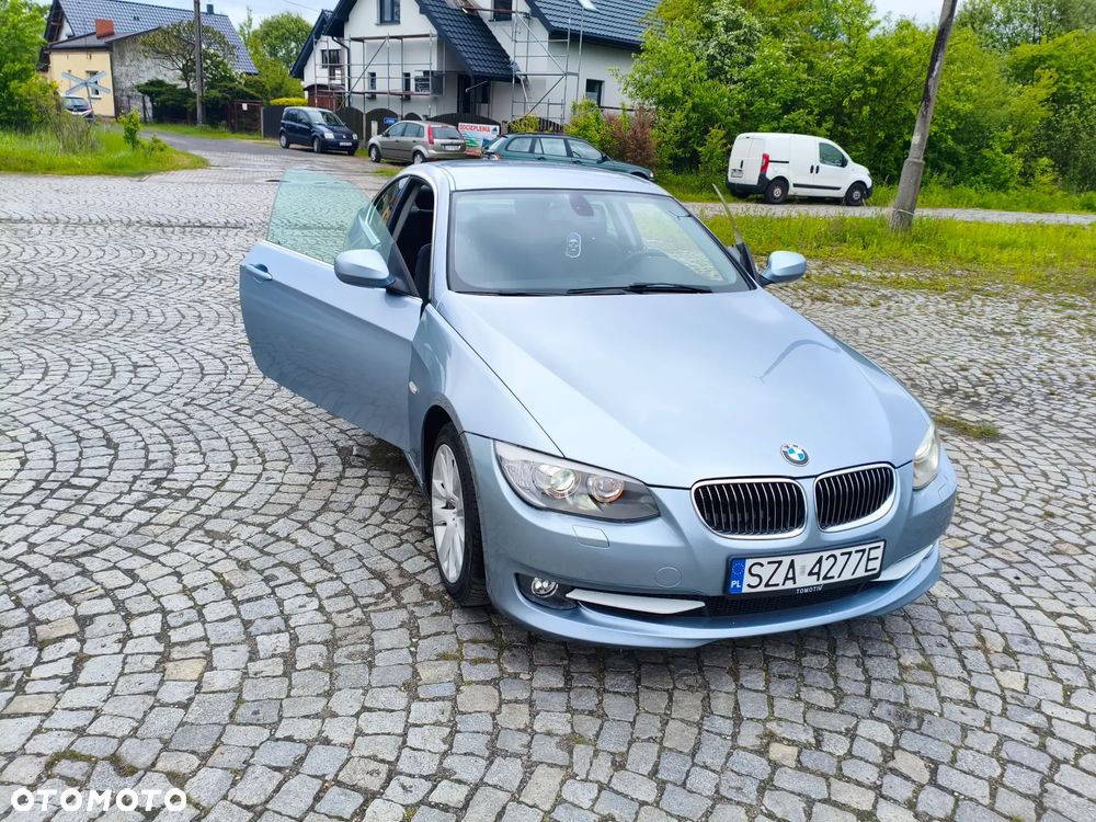 BMW Seria 3 330d xDrive - 9