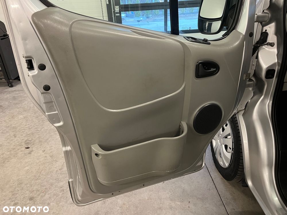 Opel Vivaro - 13