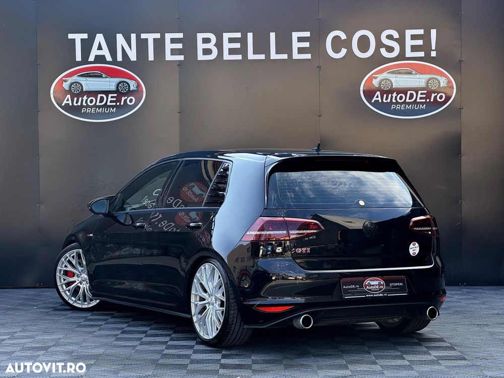 Volkswagen Golf - 4
