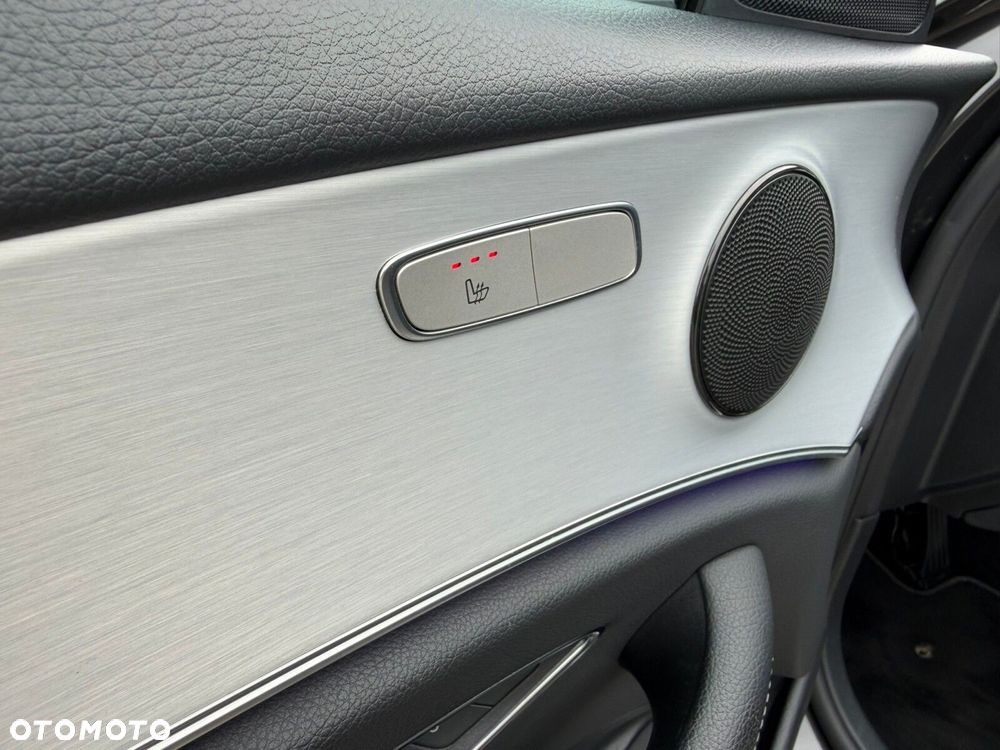 Mercedes-Benz Klasa E 220 d 4-Matic AMG/Avantgarde - 20
