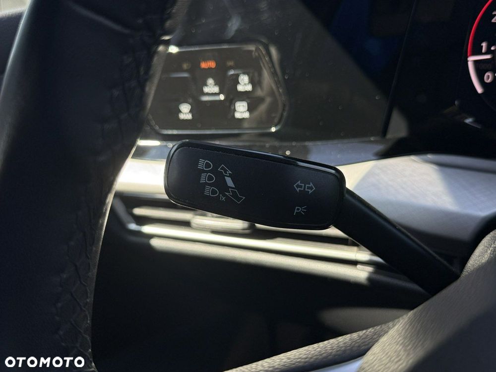 Volkswagen Golf 1.5 TSI EVO Life - 21