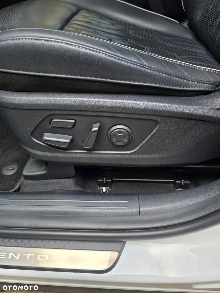 Kia Sorento 1.6T-GDI PHEV AWD OPF Platinum - 10