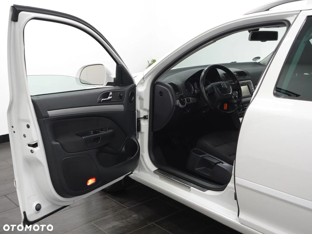 Skoda Octavia 1.6 TDI DPF Elegance - 17