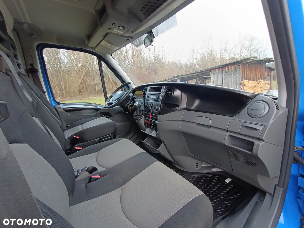 Iveco Daily 35c17 3.0 diesel 170 kM automat 2012 rok, WEBASTO, BLOKADA TYLNEGO MOSTU, GOTOWY DO PRACY! - 6