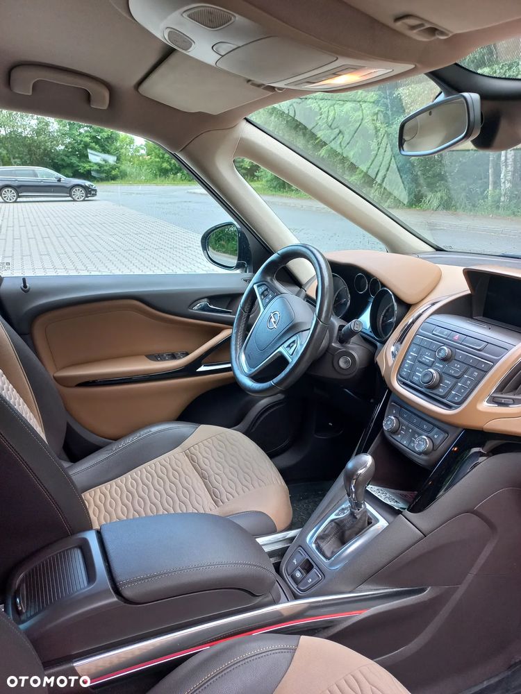 Opel Zafira 1.4 T Cosmo - 22