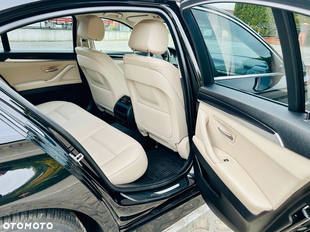 BMW Seria 5 518d - 7