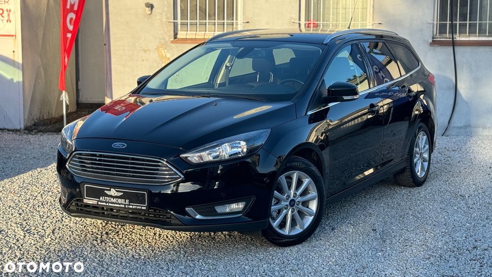 Ford Focus Turnier 1.0 EcoBoost Start-Stopp-System Titanium - 4