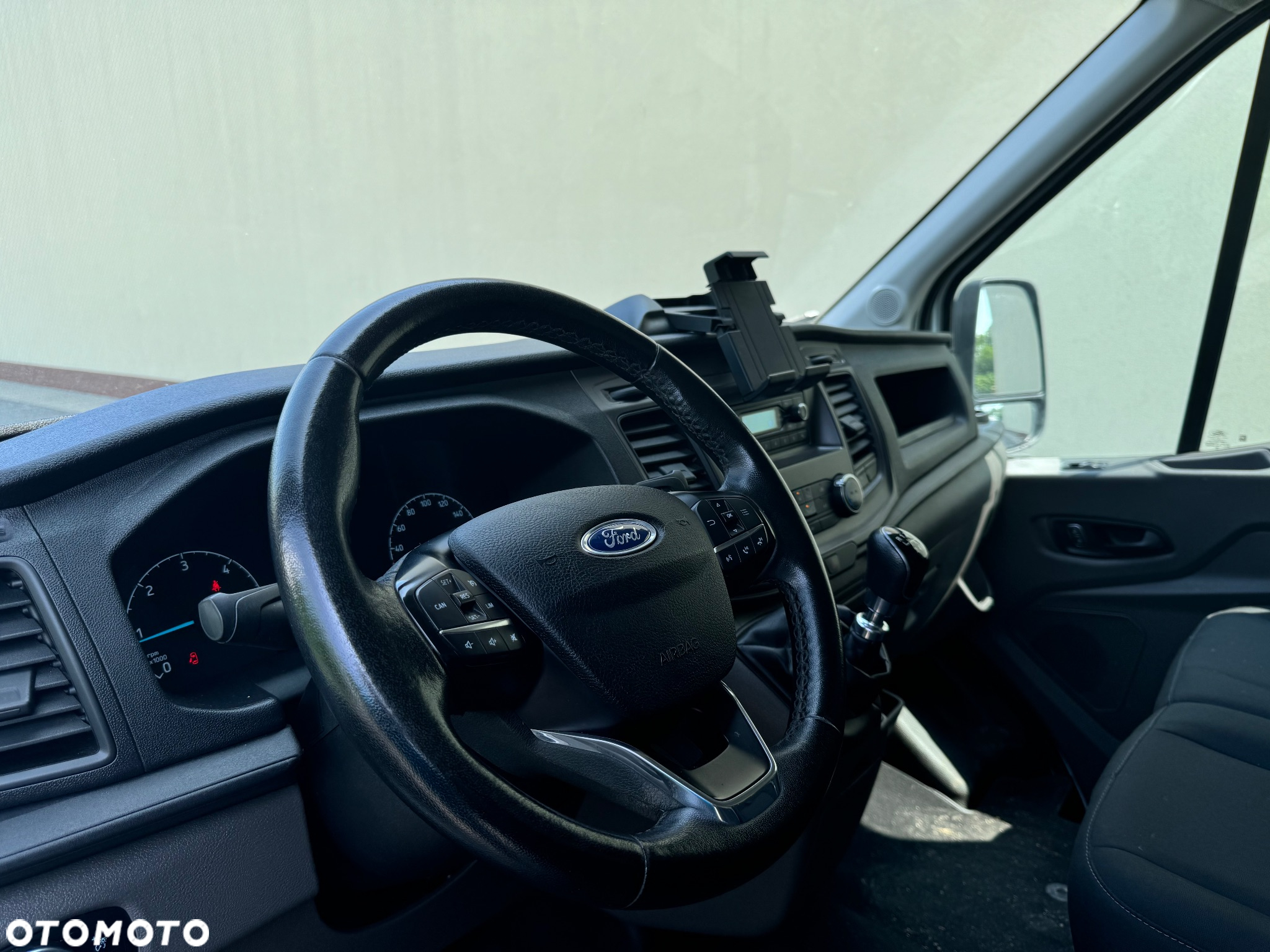 Ford Transit - 26