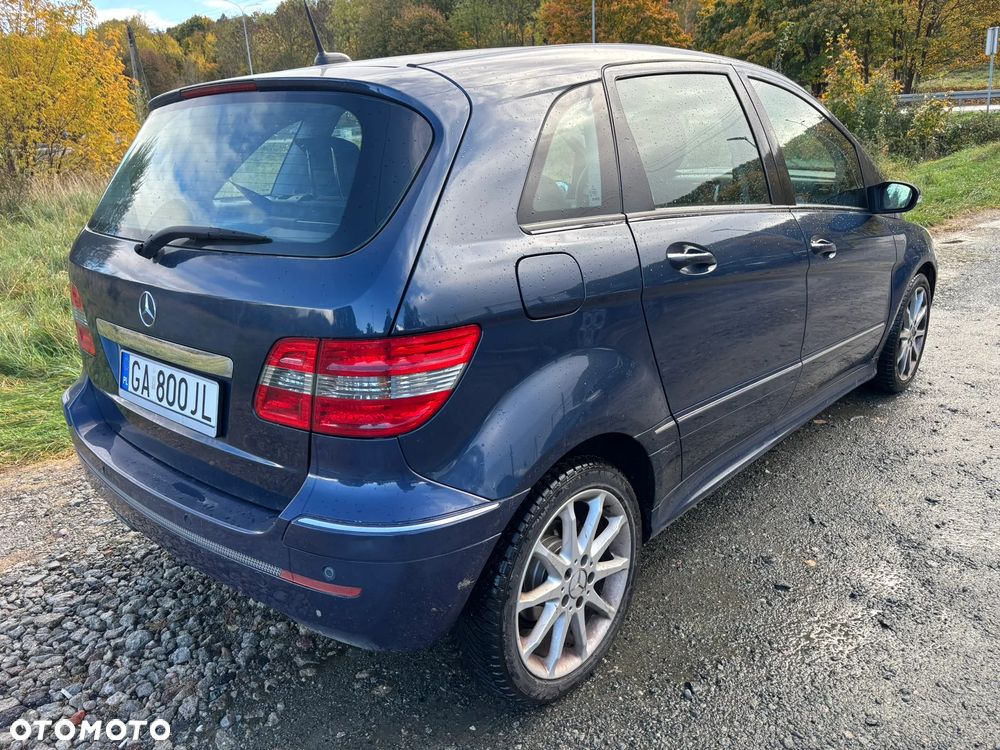 Mercedes-Benz Klasa B 200 Special Edition - 4