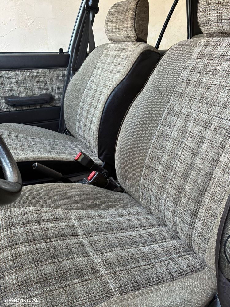 Toyota Corolla Sedan 1.3 Silver Line - 10