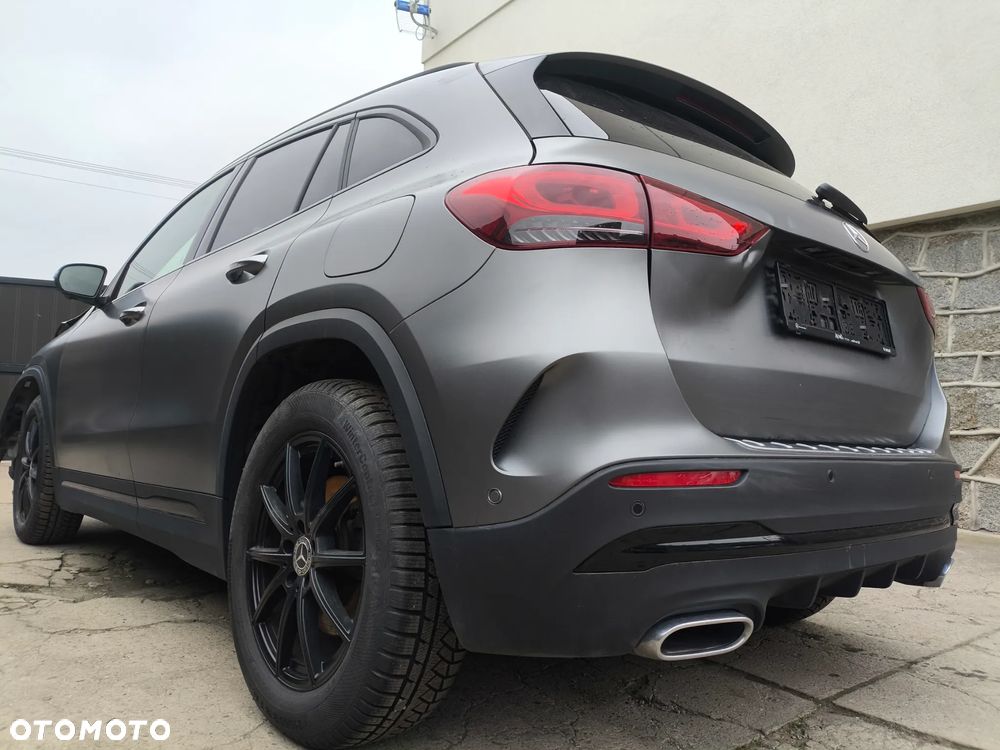 Mercedes-Benz GLA 250 4Matic 8G-DCT AMG Line - 11