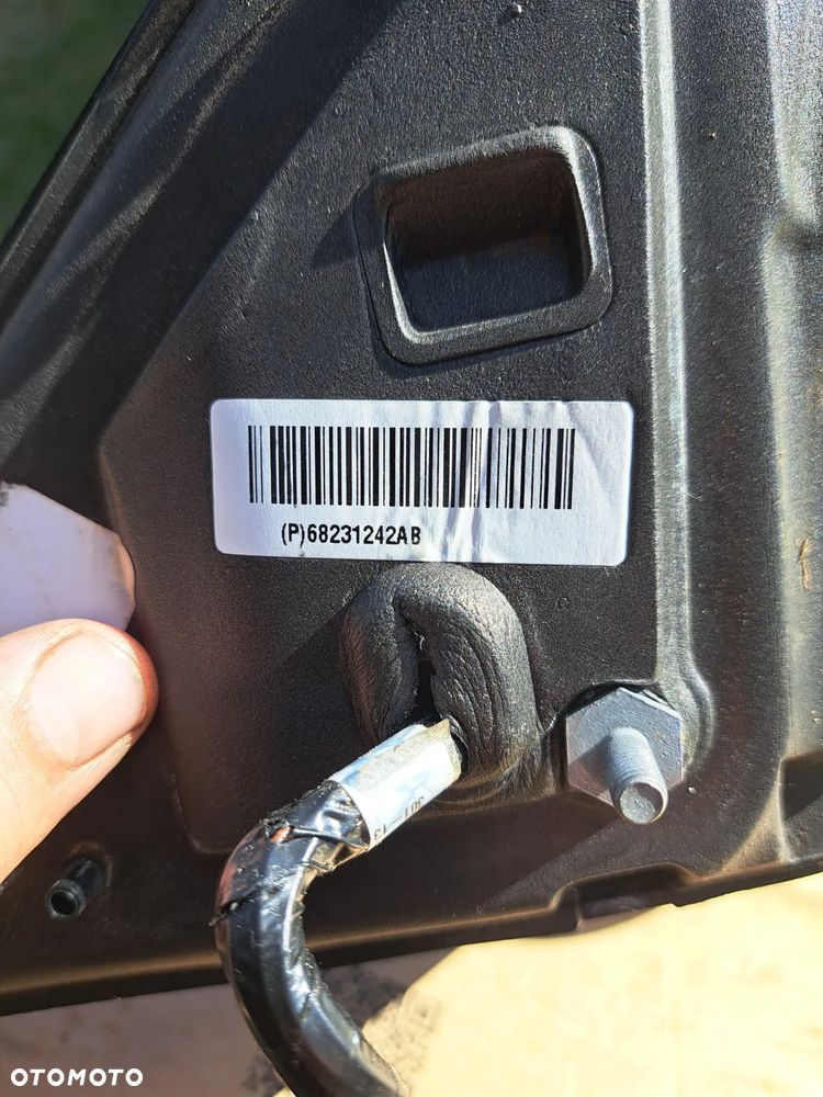 Lusterko lusterka lewe prawe Dodge RAM IV 1500 2500 68231243AB 68231242AB 10+8 10+9 PIN 18 19 Pin 2014 2015 2016 2017 - 4