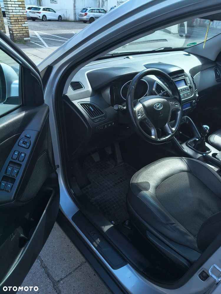 Hyundai ix35 2.0 4WD Trend - 12