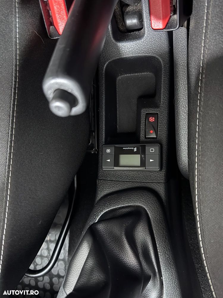 Dacia Logan 1.5 dCi 90 CP Laureate - 18