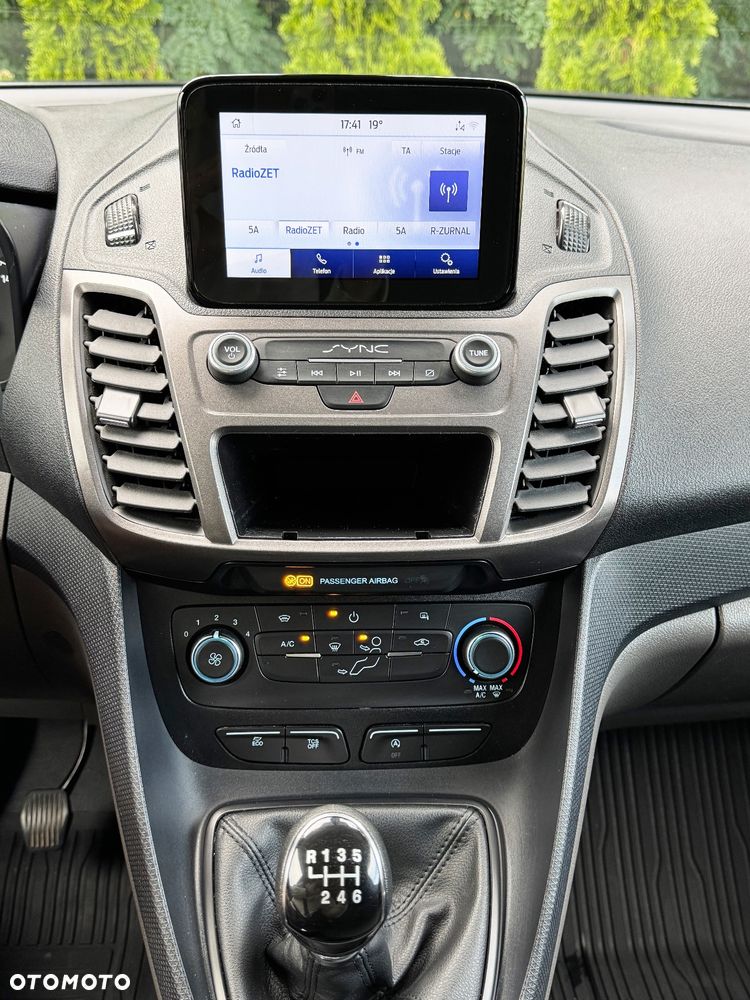 Ford Transit Connect - 11