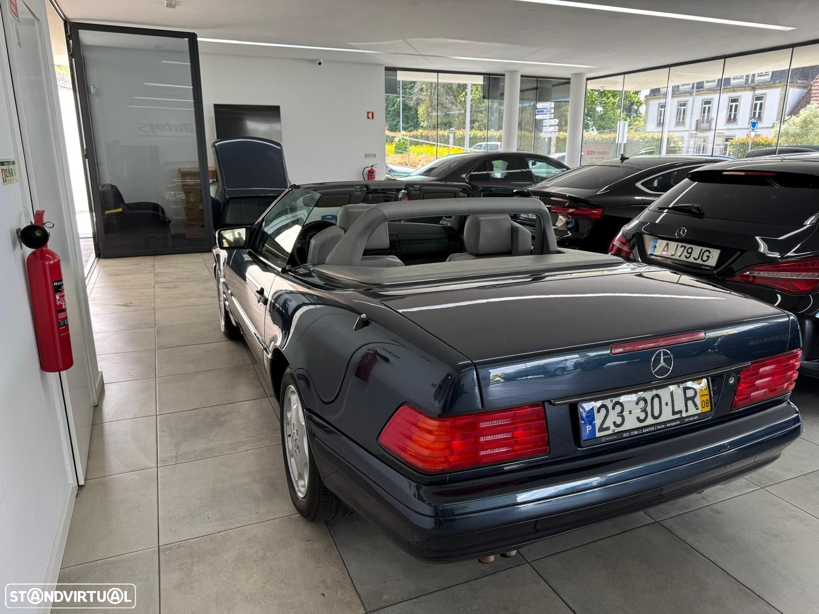Mercedes-Benz SL 280 - 33