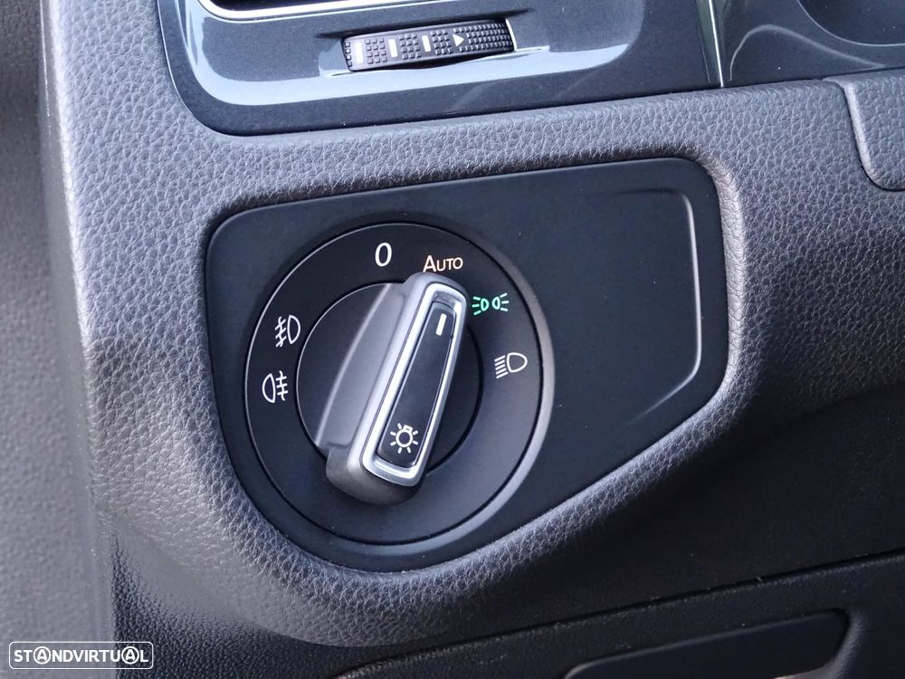 VW Golf Variant 1.0 TSI Confortline - 39
