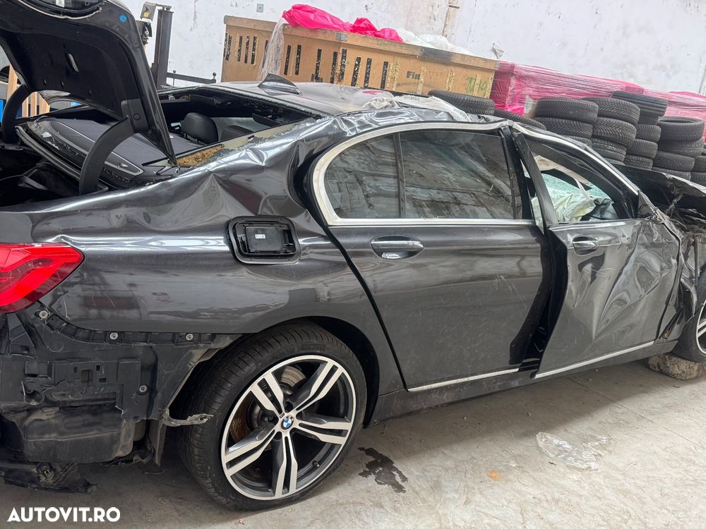 BMW Seria 7 730d xDrive - 5