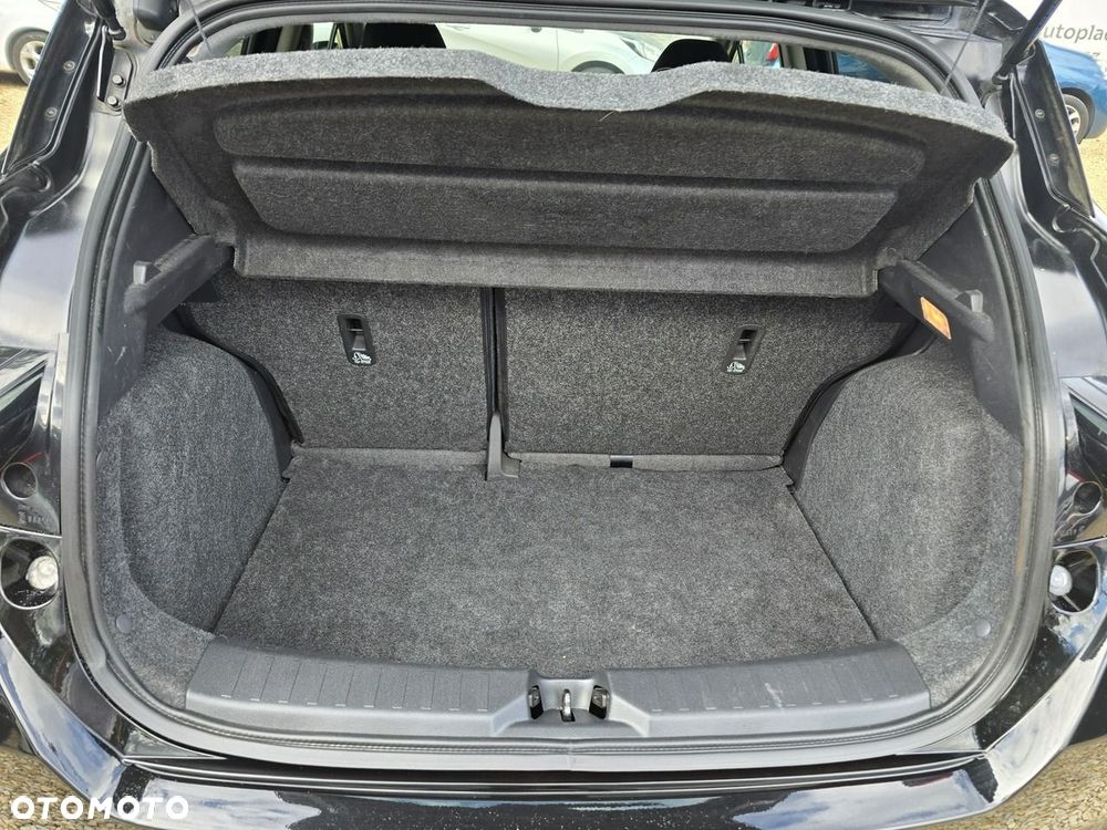 Nissan Micra - 24