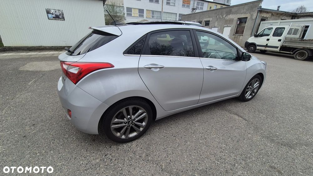 Hyundai i30 1.6 CRDI DCT Premium - 9