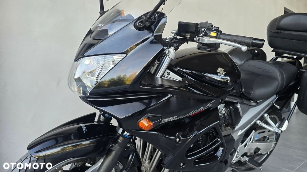 Suzuki Bandit - 27
