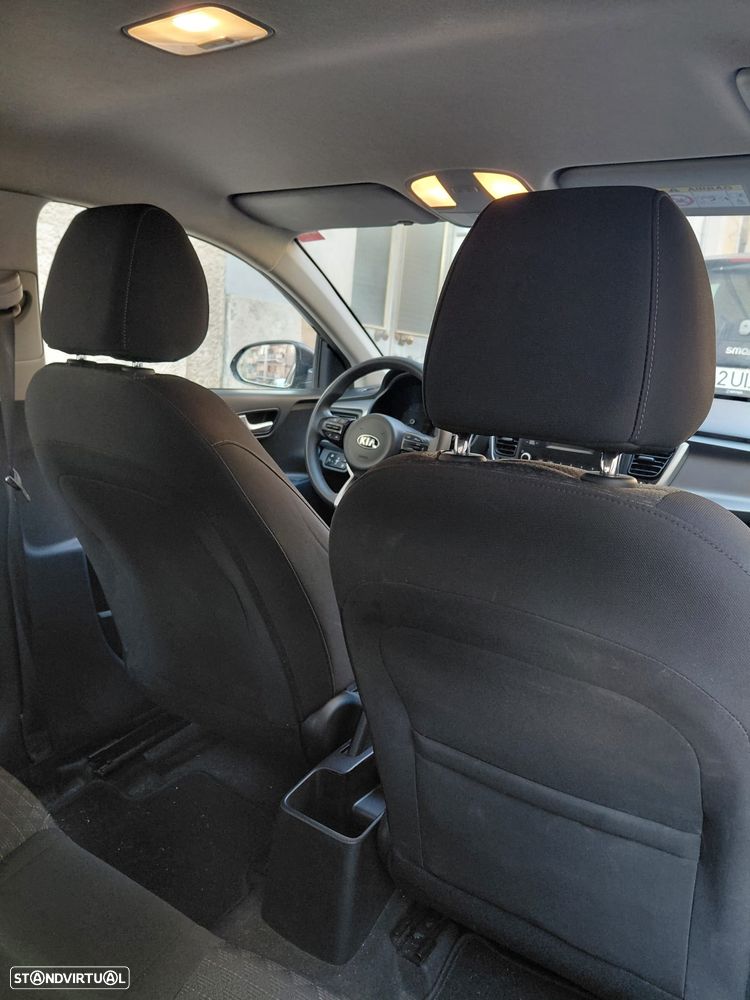 Kia Rio 1.2 CVVT LX - 11