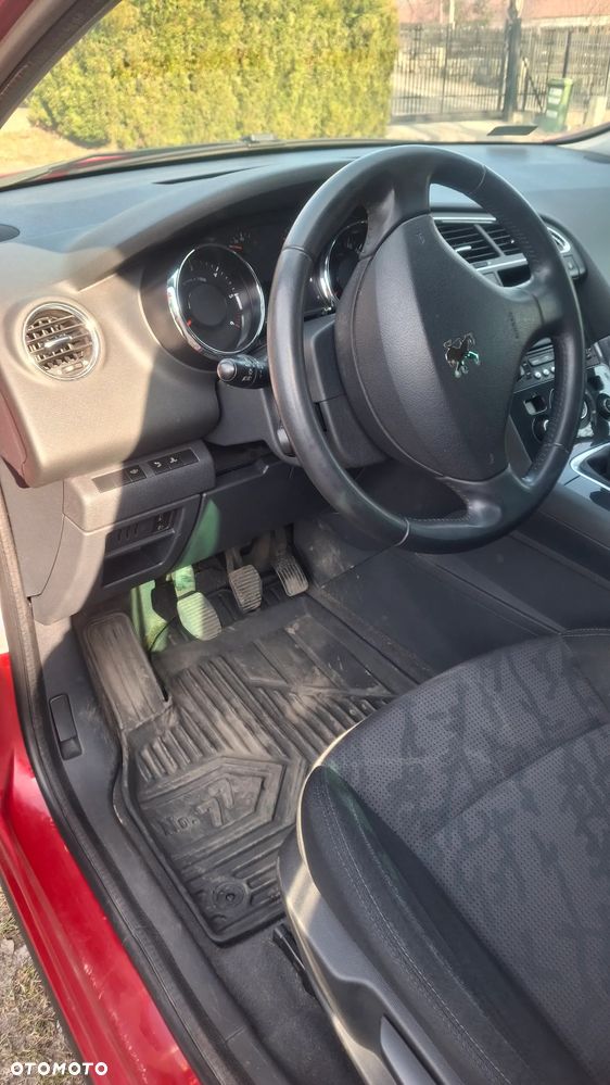 Peugeot 3008 1.6 HDi Premium - 12