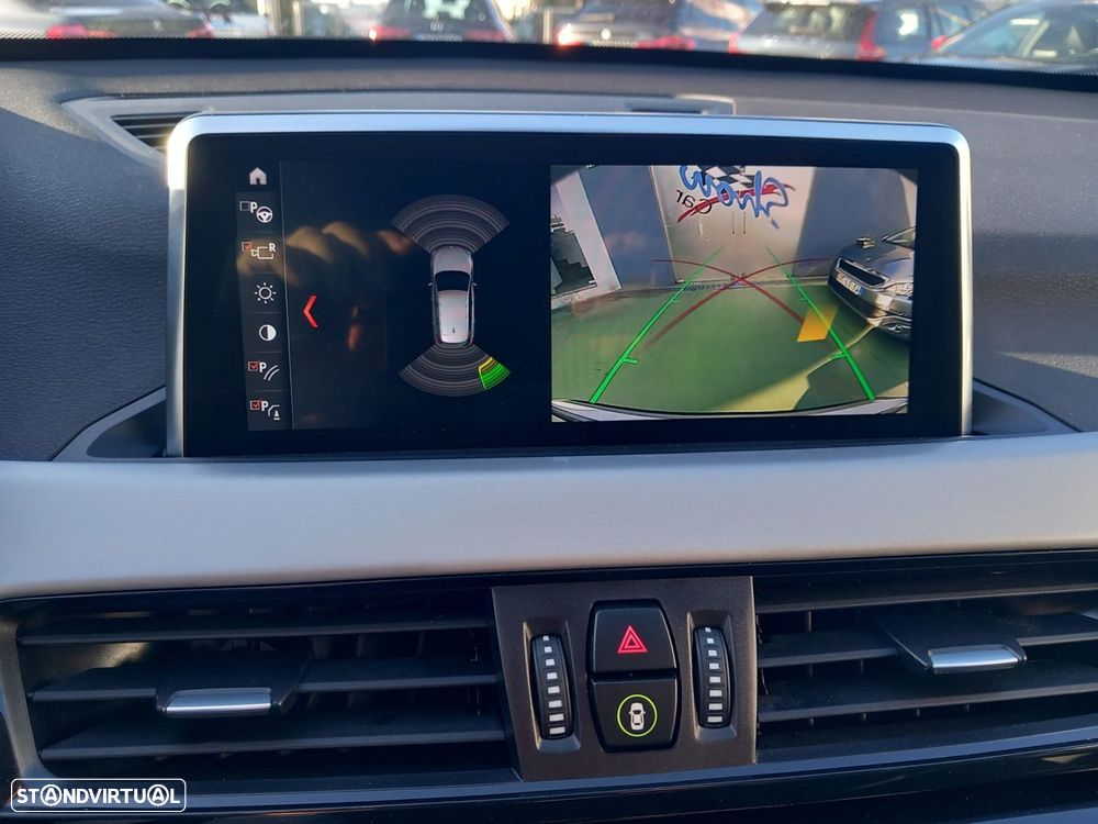 BMW X1 16 d sDrive Auto Line Sport - 20