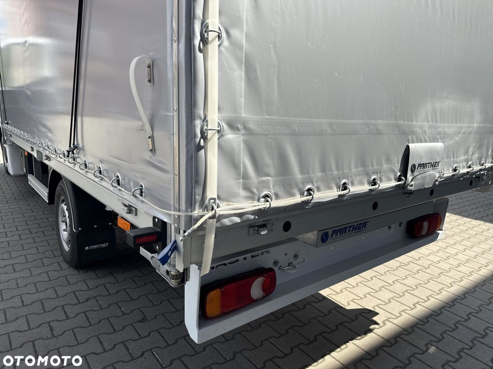 Renault Master PLANDEKA - 25