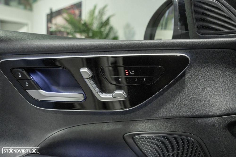 Mercedes-Benz C 300 de Avantgarde - 25