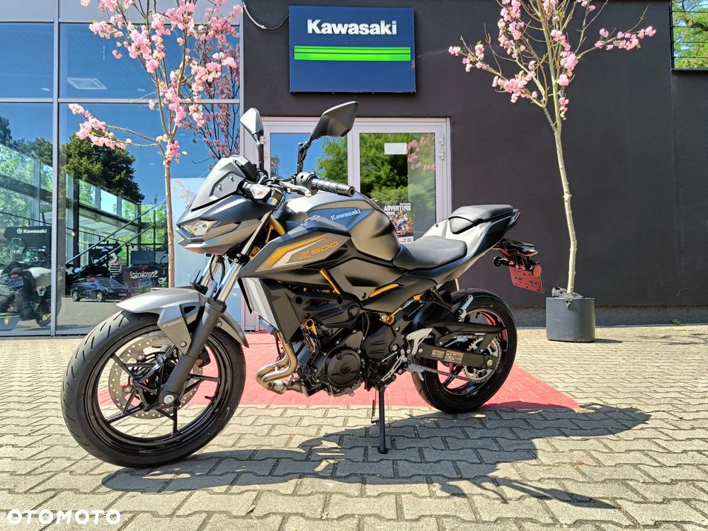 Kawasaki Z - 7