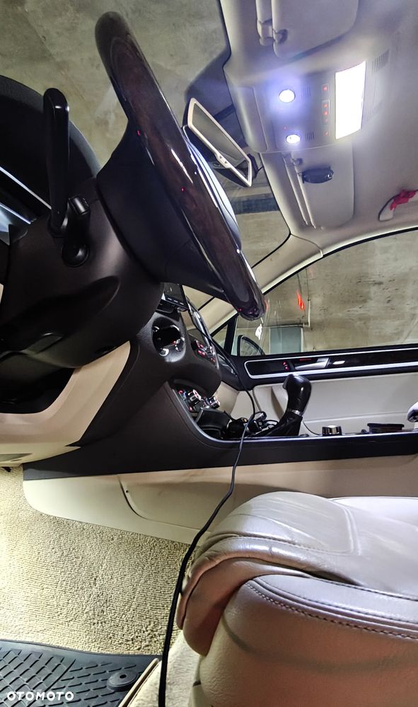 Volkswagen Touareg 3.0 V6 TDI 4XMot BMT - 13
