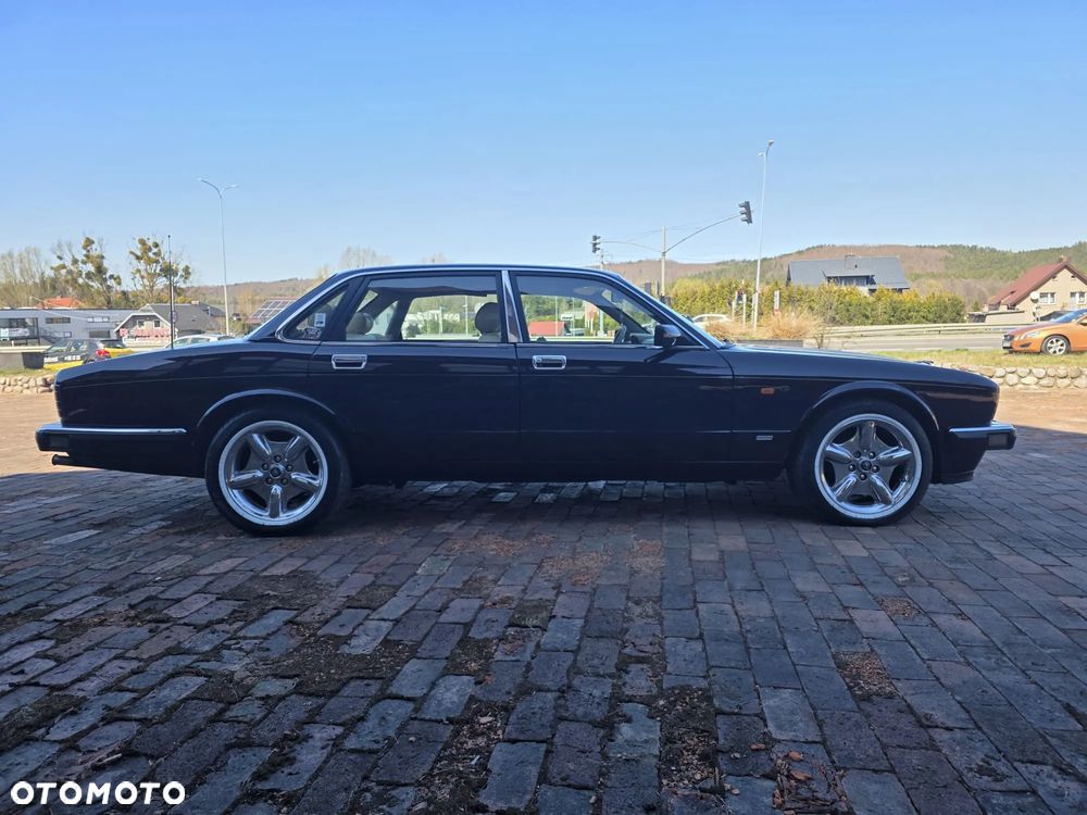 Jaguar XJ Soverign 3.2i - 5