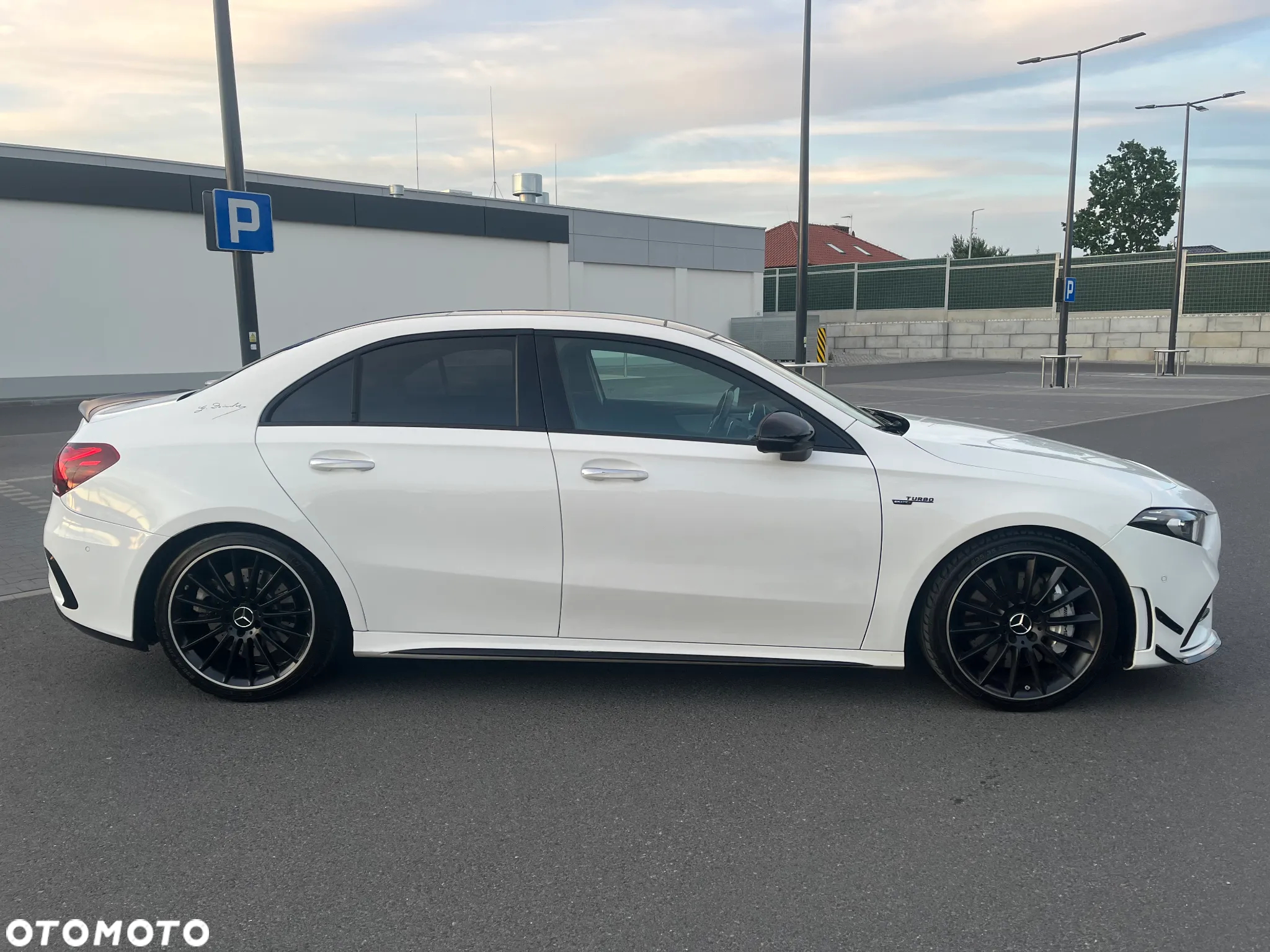 Mercedes-Benz Klasa A 35 AMG 4-Matic 7G-DCT - 18