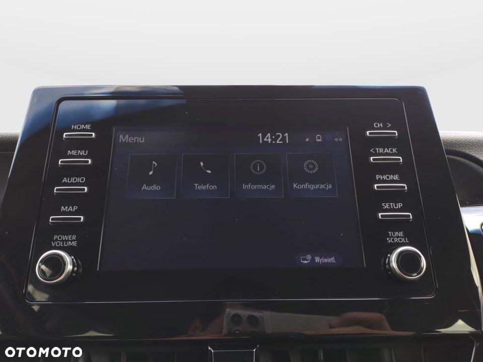 Toyota Camry - 17