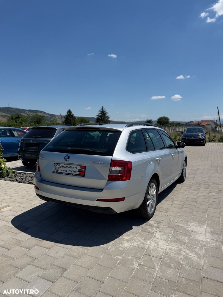 Skoda Octavia 2.0 TDI DSG Drive - 2