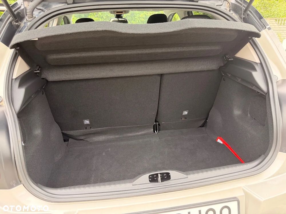 Citroën C3 1.2 PureTech Shine EAT6 - 10