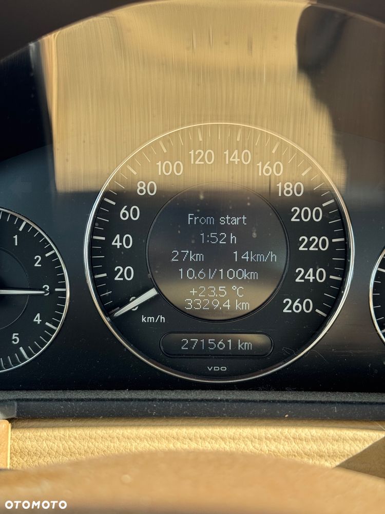 Mercedes-Benz Klasa E 200 CDI Elegance - 4