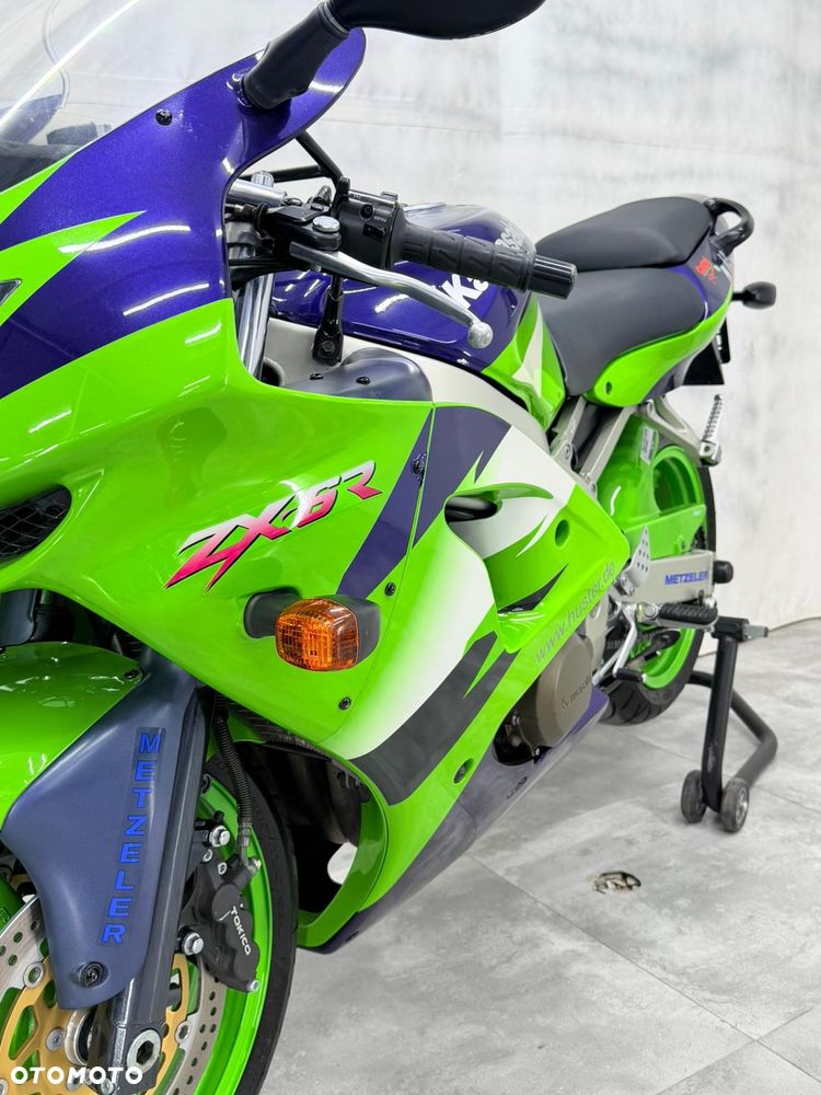 Kawasaki ZXR - 7