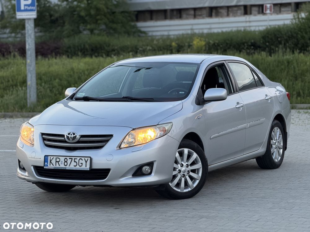 Toyota Corolla - 1