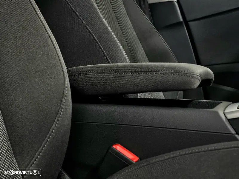 Audi A4 1.4 TSI Design - 25