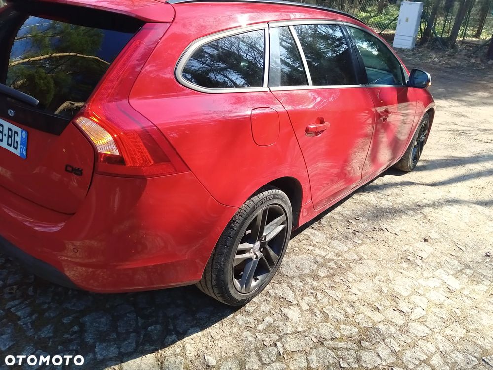 Volvo V60 D3 Momentum - 5