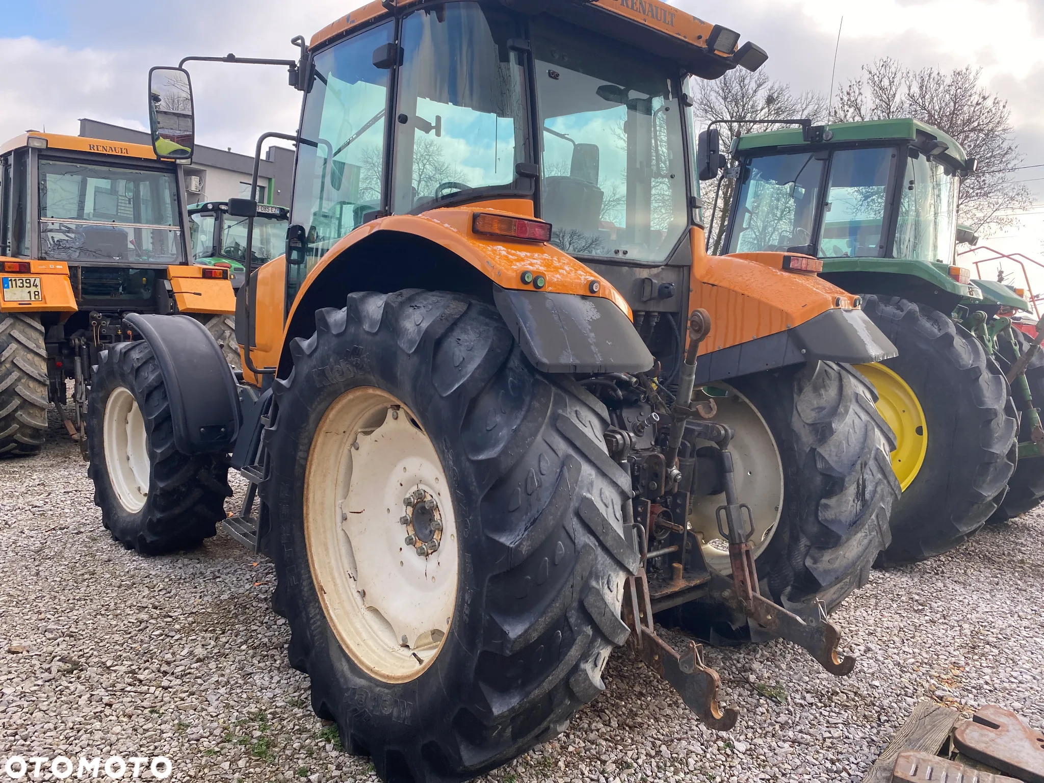 Renault ARES 610RZ - 5