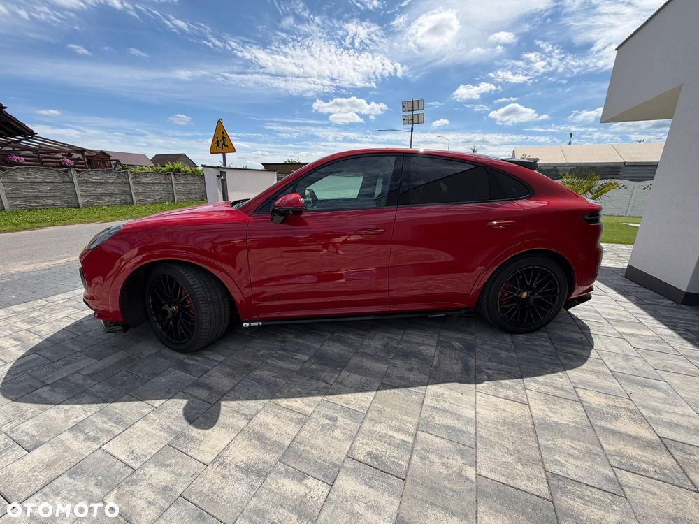 Porsche Cayenne - 4