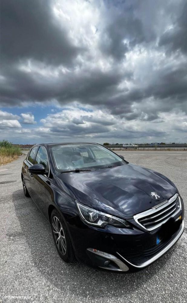 Peugeot 308 - 1