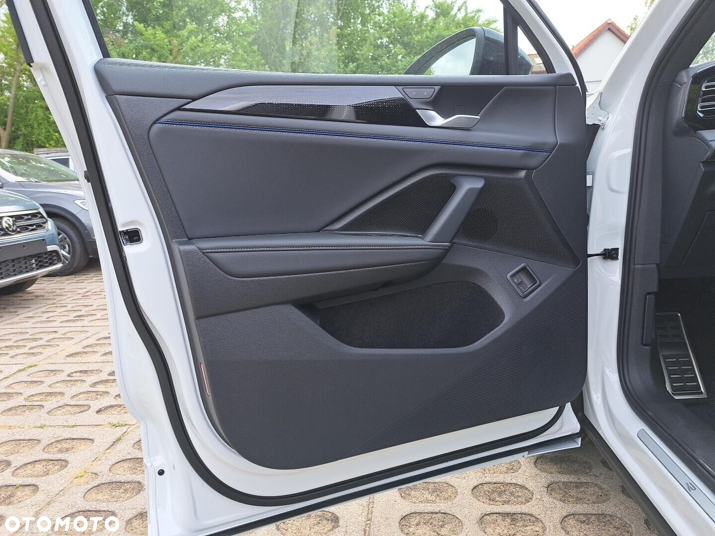 Volkswagen Tiguan - 10