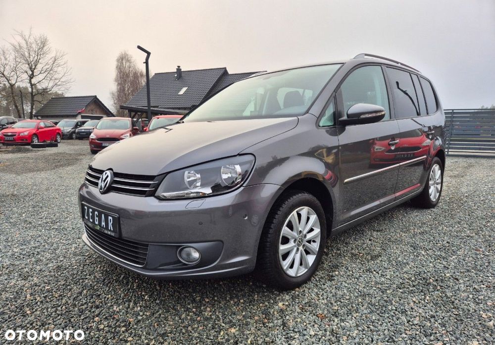 Volkswagen Touran - 19