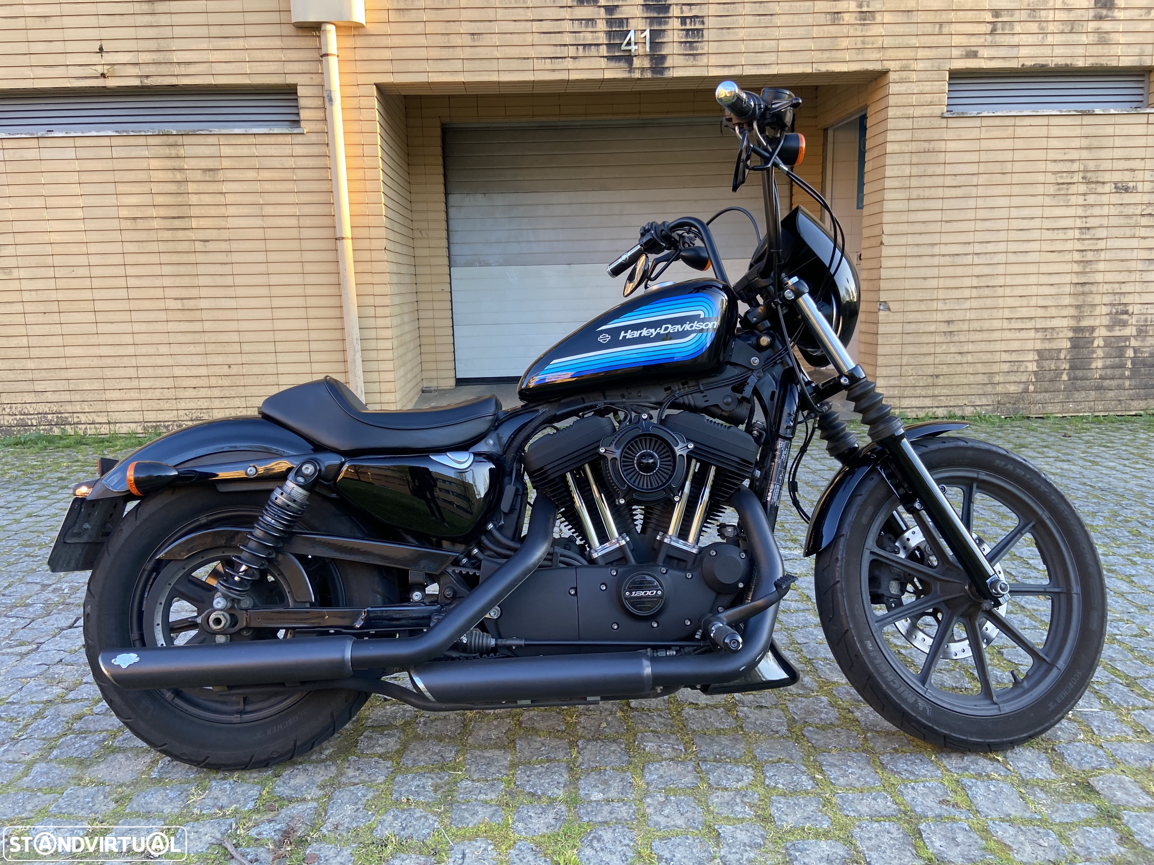 Harley-Davidson Sportster IRON 1200 XL - 2